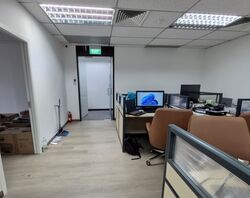 Bangkok Bank Building (D1), Office #625451631